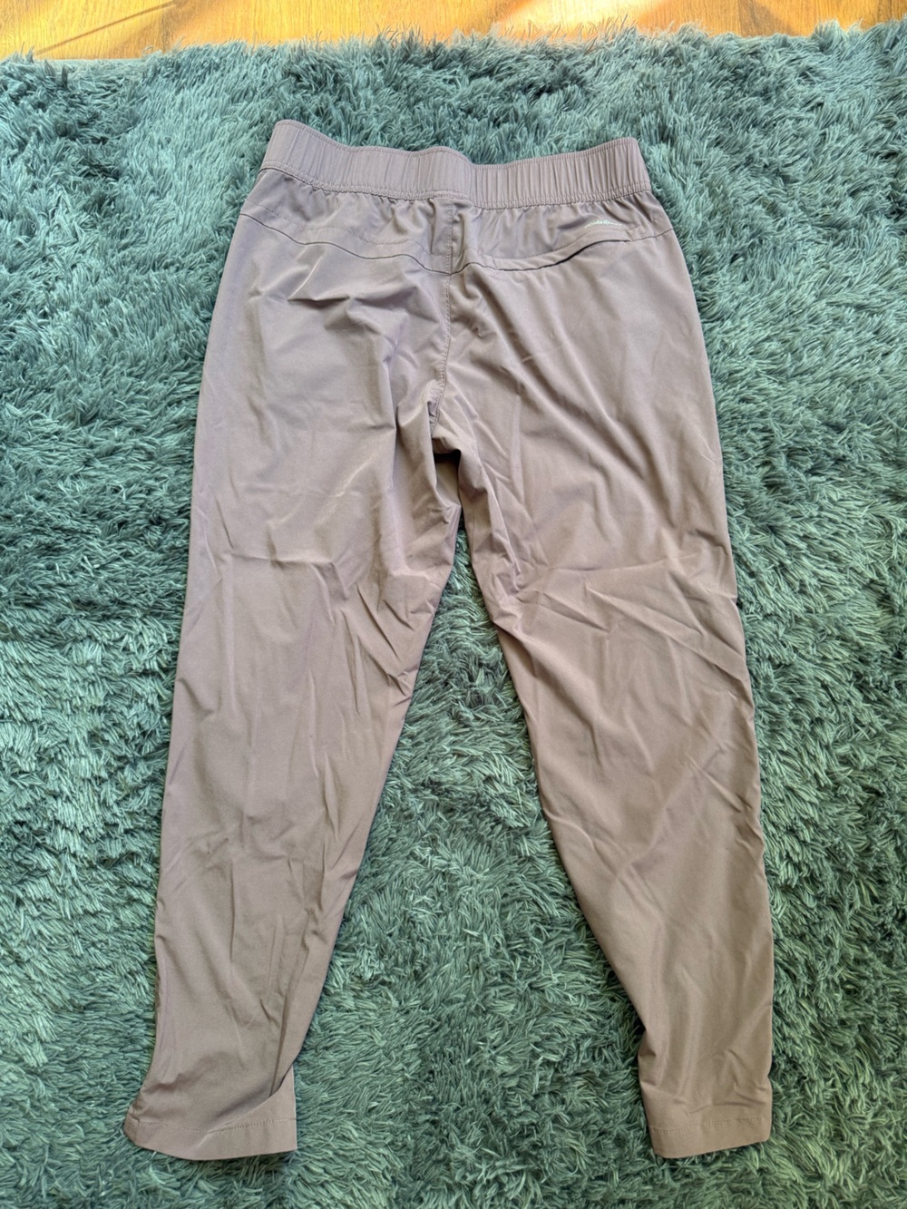 Eddie Bauer Women's Top in Mauve